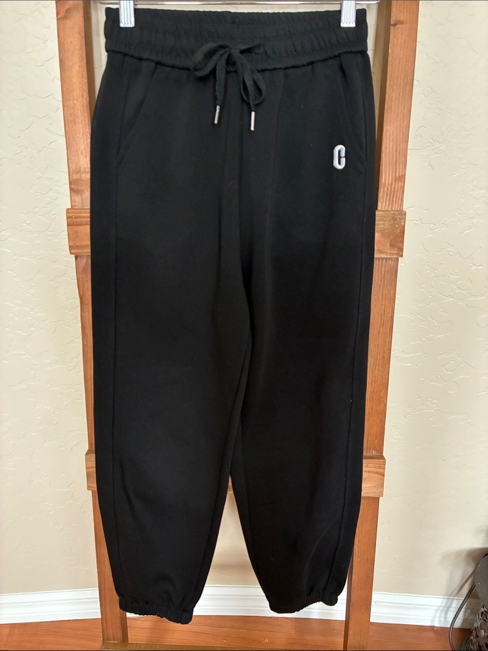 Black Cozy Drawstring Sweatpants with Side Pockets
